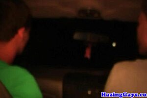 Реальные твинки жестко ебут жопы на дикой вечеринке