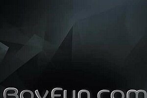 ملابس داخلية ممزقة تشعل لعب بالأصابع و مغامرة نيك مؤخرة التوينك