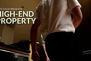 Двама момчета изследват сурова страст с интензивно чукане