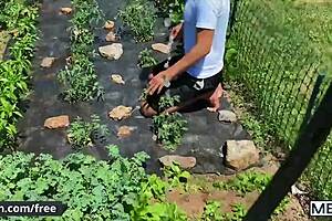 Bruno Cartella lapar kote hitam besar dalam mulut dan pantat!