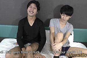 日本小骚货舔紧致屁股高清细节