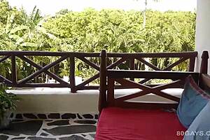 หนุ่มสีดำ Sasa และ James แตกดอกไม่ใส่ถุงด้วยความรุนแรง!