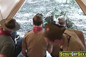 ScoutGaySex - Stary Skautmistrz Korzark Kipling Jebie Twinków Marcusa, Troye'a i Jacka na Obozie!
