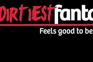 Hey, Neuling, lass uns dich in der Sporthalle einbrechen!