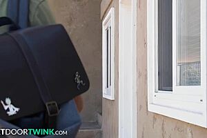 Estrella de nextdoortwink Hayden Brier folla duro al vecino caliente!