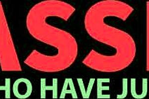 Édes karcsú twinkek felfedezik a farkat és a seggjátékot