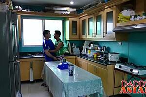 아시안 트윙크 Marcon이랑 하드코어 박는 거 본 적 있어?