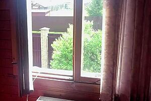 טווינקים מתוקים נותנים זה לזה בלואג'וב חם 😍