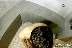 ट्रे और मैथ्यू क्विक लड़का कैंप एक्शन के लिए स्नीक ऑफ करते हैं