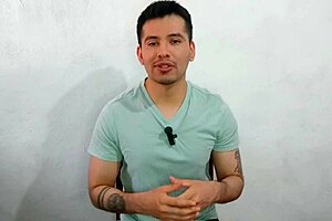 사촌 남친이 내 엉덩이 21cm 두꺼운 자지로 박아줘 버려진 화장실에서. 격렬 섹스 이야기