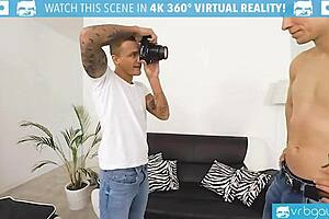 क्या आपने ट्विंक जैमी ऑलिवर को VR में बड़ा डिक लेते हुए देखा?