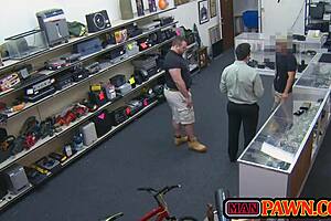 Twinci Amateri Uhvaćeni u Divljem Sisaju Kurca