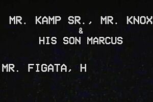 Gaycest 3 twinks i en cum-fylt gangbang med to varme dilfs