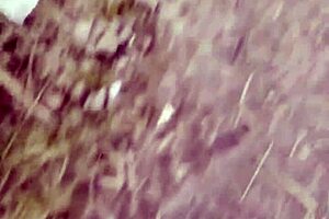 야, 이 헝크 노비뉴가 자비 없이 남자 엉덩이 찢는 거 봐!