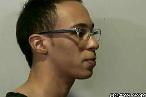 Tvinci eksplodiraju u masivnoj latino mešovitoj orgiji! Sirovi kurčevi i divlje pušenja svuda!