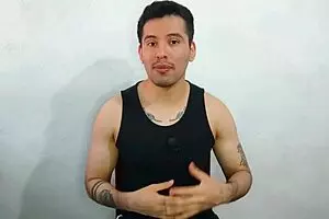 Twink sucks dick of gay amateur in exchange for chance to get the sex story