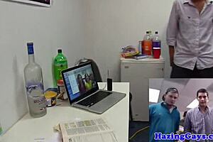 Не верю, настоящая оргия в общежитии!