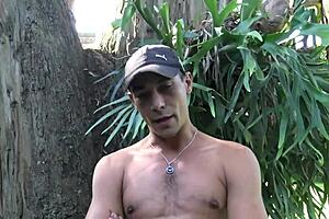 Kongkek budak penghantar untuk duit tambahan - leche latin