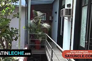 ลาติน เลช - สองหนุ่มลาตินฟื้นความทรงจำเก่าด้วยการเย็ดแบบไม่ใส่ถุงที่จุดของพวกเขา