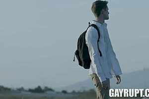 Samo lenarjenje s Trevorjem Harrisom in Pierceom Parisom v Sin Cityju