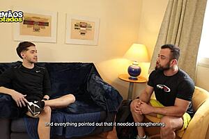 Хитрый клиент трахает своего тренера во время потного воркаута.