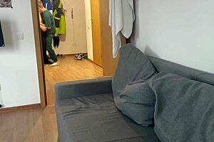 क्या कभी स्टेपब्रदर को डीप ब्लो जॉब दिया और उसका मल चखा? मैंने दिया।