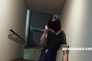 מי חורר חורים של זרים בפעולה קבוצתית בין-גזעית פרועה?