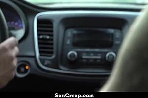 Stedsøn mærker hvert stød i en varm knep med far i bilen på SonCreep