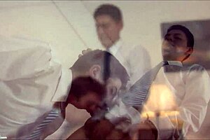 Твинк-парень в униформе оттрахали в жопу жестко на любительской сессии