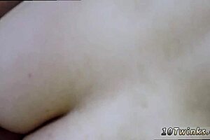 Искаш ли да видиш твинкове масажират и чукат дебели момчета?