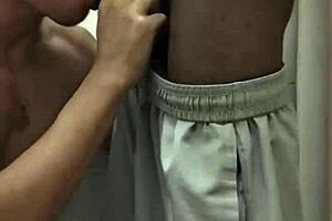 Exibicionismo: MAMEI NO BANHEIRO da Plataforma do Trem in Wild Public Display