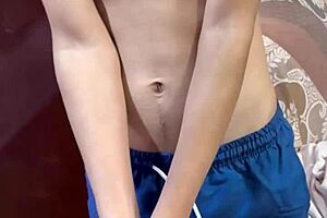 Латино тинк вързан в домашна мексиканска фетиш сцена