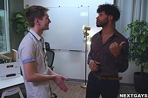 Sono sbalordito da Tony Genius e Trevor Harris che forano duro in ufficio!