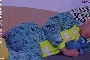 Close friends explore erotic play in each other's rooms