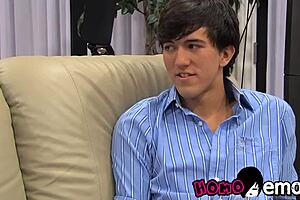 горячая и парная эмо-анальная сессия с прекрасными твинками, трахающимися жестко по-всякому